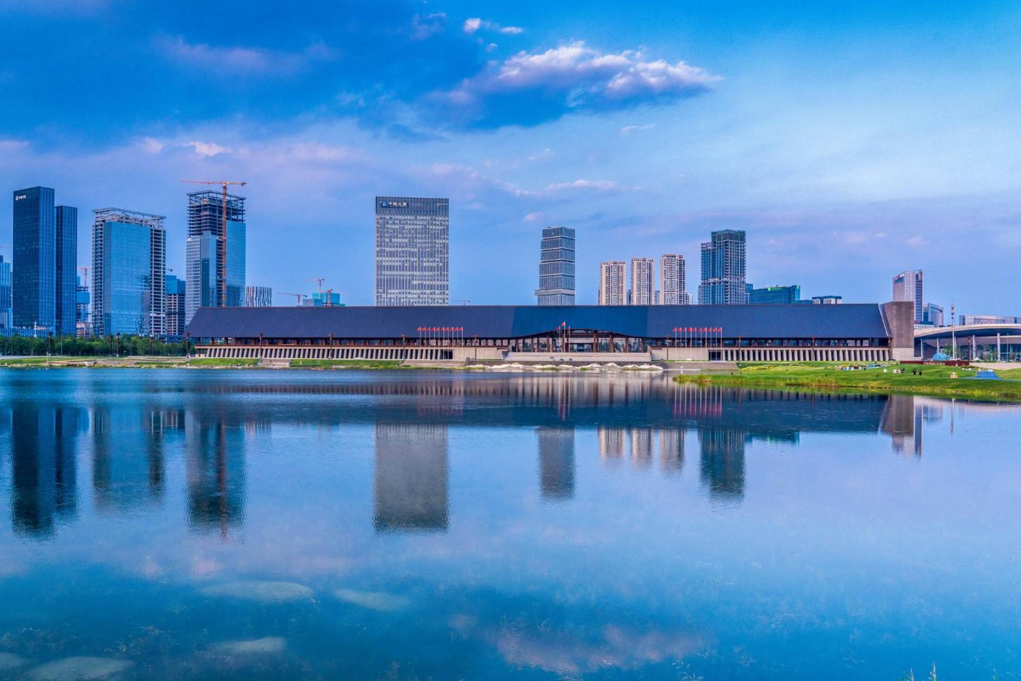 Holiday Inn Chengdu Qinhuang, an IHG Hotel Ngoại thất bức ảnh
